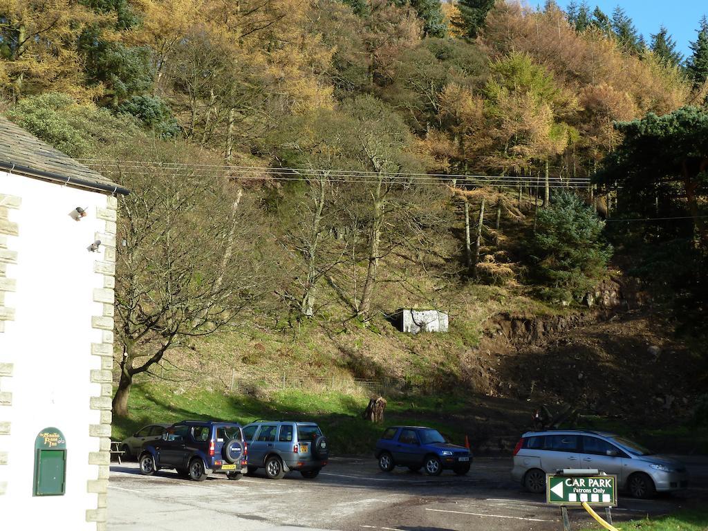 The Snake Pass Inn Эдейл Экстерьер фото